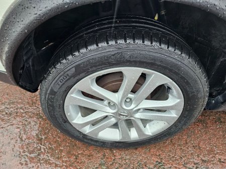 2016 Nissan Juke - thumbnail 29