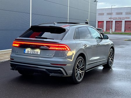 2019 Audi Q8 - thumbnail 7