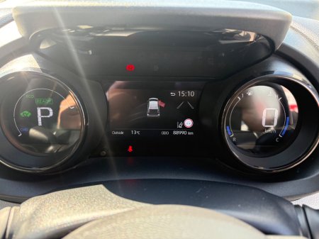 2022 Toyota Yaris - thumbnail 13