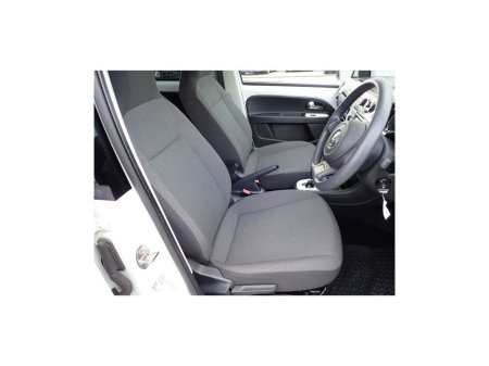 2016 Volkswagen up! Move Up 1.0 5DR Automatic €9,950 thumbnail