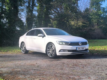 2018 Volkswagen Passat - thumbnail 13