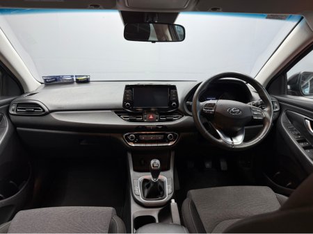 2021 Hyundai i30 I 30 DELUXE 5DR €18,950 thumbnail