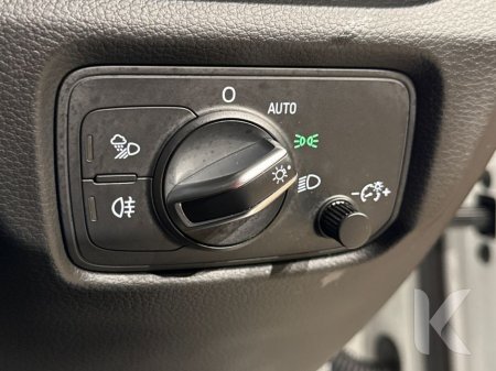 2018 Audi A3 1.4 TFSI SALOON - FACTORY ALLOYS - CRUISE CONTROL - REVERSE CAMERA €19,950 thumbnail