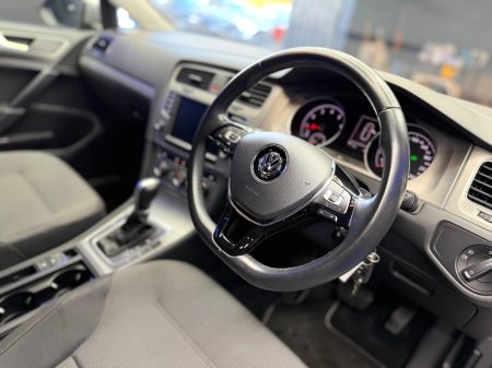 2015 Volkswagen Golf  €12,500 thumbnail