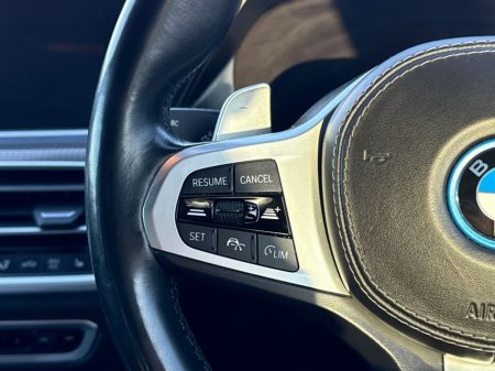 2022 BMW X5 xDrive45e M Sport €65,950 thumbnail