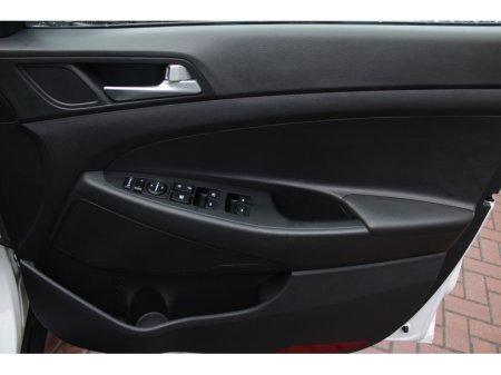 2017 Hyundai Tucson 1.7CRDI EXECUTIVE PLUS //WHITE WITH BLACK LEATHER //IMMACULATE CONDITION  // BUY WITH CONFIDENC AA AND SIMI APPROVED DEALER 2025 // FINANCE ARRANGED // ALL TRADE INS WELCOME // €13,950 thumbnail