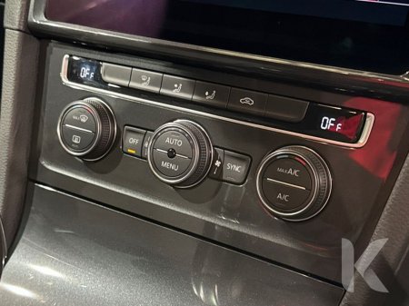 2019 Volkswagen Golf - thumbnail 17