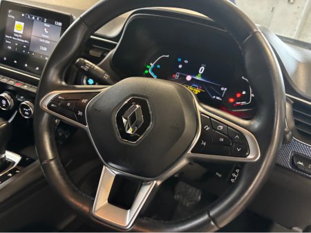 2022 Renault Arkana E-TECH ICONIC HYBRID 14 145 AUTO €19,999 thumbnail