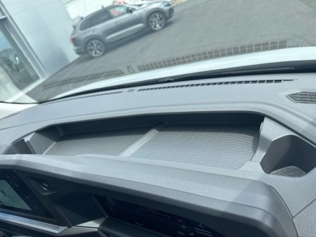 2025 Volkswagen Transporter  €33,475 thumbnail