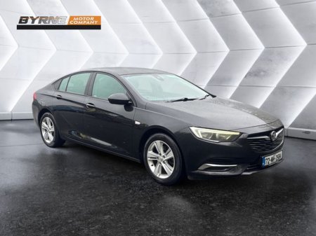 2017 Vauxhall Insignia 1.6 Design NAV Turbo D 5DR Auto €10,495 thumbnail
