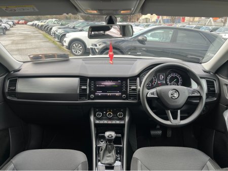 2020 Skoda Kodiaq 7 SEATER AUTOMATIC AMBITION 2.0 TDI 150HP €31,950 thumbnail