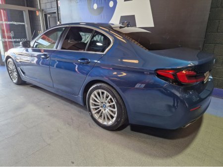 2022 BMW 5 Series - thumbnail 6