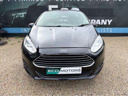 2013 Ford Fiesta - thumbnail 2