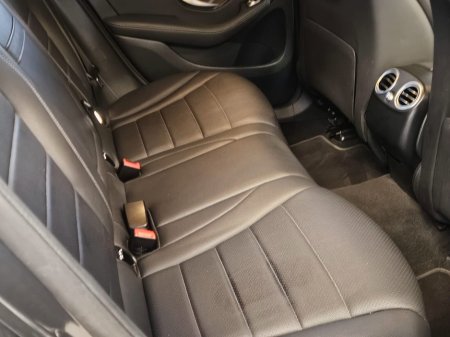 2021 Mercedes-Benz GLC Class GLC220d 4MATIC €35,950 thumbnail