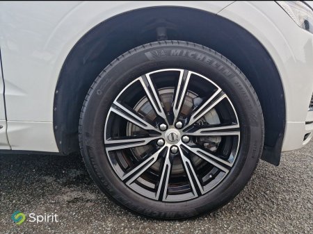 2018 Volvo XC60 - thumbnail 9
