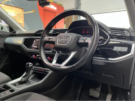 2020 Audi Q3 €29950! 2020 AUDI Q3 35TDI QUATTRO ADVANCED 2.0 AUTOMATIC / CRUISE CONTROL / 360° PARKING CAMERA / ELECTRIC HEATED SEATS / APPLE CARPLAY €29,950 thumbnail