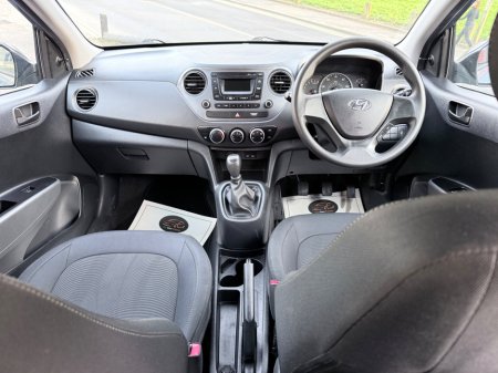 2017 Hyundai i10 - thumbnail 15