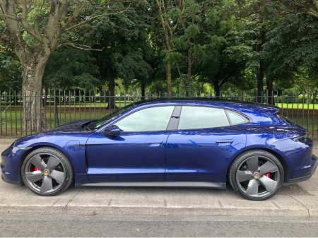 2023 Porsche Taycan 4 S SPORT TURISMO 420kw 93kwh PAN ROOF €67,950