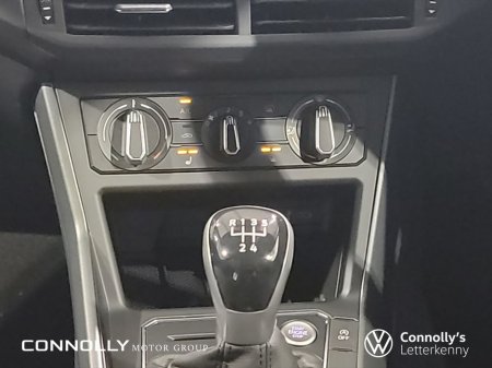 2026 Volkswagen Polo R-Line thumbnail