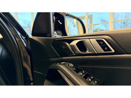 2021 BMW X5 XDRIVE45E M SPORT AUTO €49,999 thumbnail