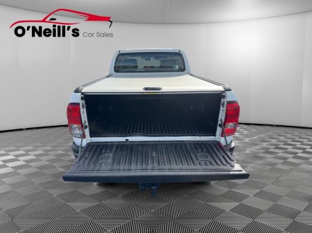 2017 Toyota Hilux - thumbnail 17