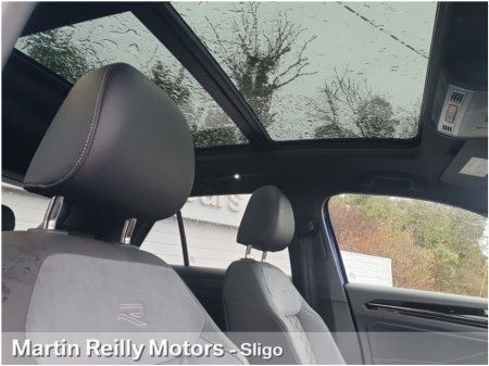 2025 Volkswagen T-Roc R-LINE 2.0 TDI 116Hp €38,445 thumbnail