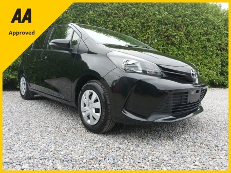 2016 Toyota Yaris 1.3 4 CYLINDER AUTO UNMARKED INSIDE AND OUT ONLY 43316KMS 6 SERVICE HISTORY STAMPS FACTORY IMMOBILISER PROXOIMITY KEY REVERSE CAMERA ANDROID AUTO / APPLE CAR PLAY TOUCH SCREEN RADIO 2 YEARS NCT