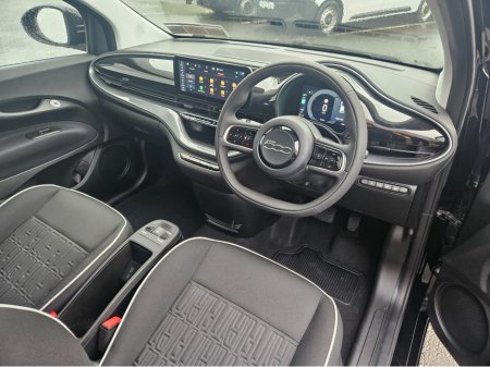 2025 Fiat 500e - thumbnail 3