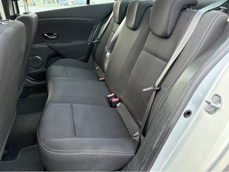 2016 Renault Fluence - thumbnail 10