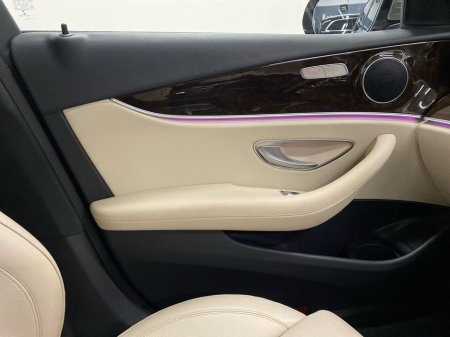 2021 Mercedes-Benz E Class - thumbnail 13