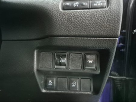 2017 Nissan Qashqai - thumbnail 10