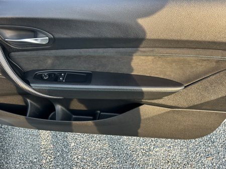 2018 BMW M2 - thumbnail 18