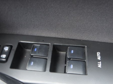 2015 Toyota Auris 1.8 HYBRID 5DR LUX €10,950 thumbnail