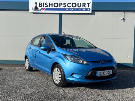 2012 Ford Fiesta - thumbnail 2