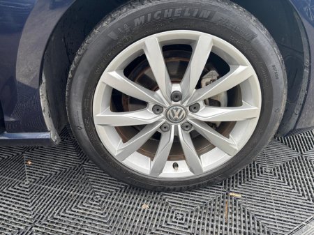 2015 Volkswagen Golf - thumbnail 3