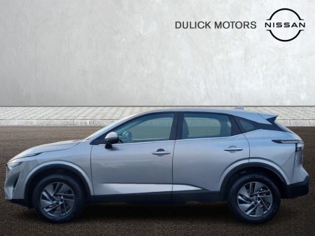 2025 Nissan Qashqai 1.3 PET MILD HYBRID SV thumbnail