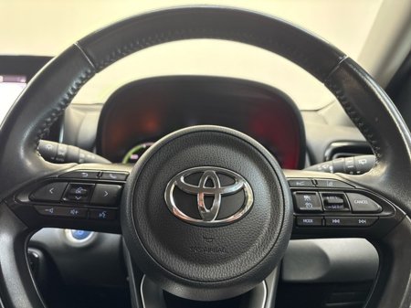 2022 Toyota Yaris - thumbnail 15