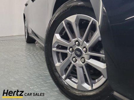 2023 Ford Focus - thumbnail 6