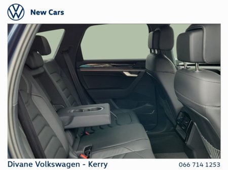 2026 Volkswagen Touareg FINAL EDITION R LINE 3.0TDI 4 MOTION 231 BHP €114,000 thumbnail