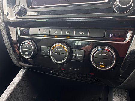 2017 Volkswagen Jetta - thumbnail 18