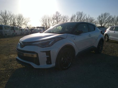 2019 Toyota C-HR - thumbnail 3