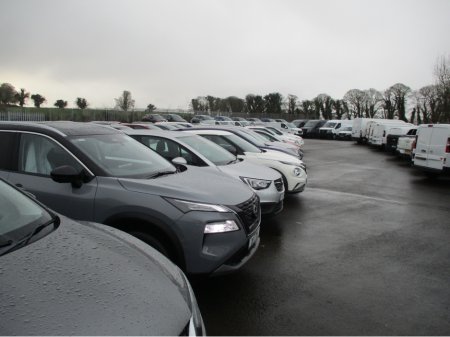 2026 Nissan X-Trail SV PREMIUM 5 SEAT MY24 thumbnail