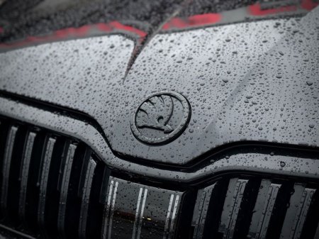 2023 Skoda Superb SPORTLINE PLUS TDI DSG // 12 MONTH WARRANTY // SAME DAY FINANCE €34,950 thumbnail