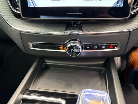 2026 Volvo XC60 - thumbnail 17
