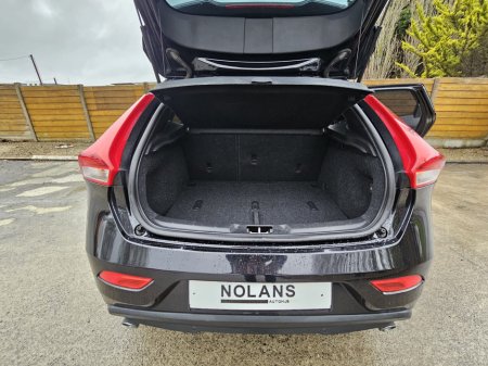 2016 Volvo V40 - thumbnail 36