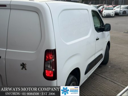 2020 Peugeot Partner - thumbnail 18