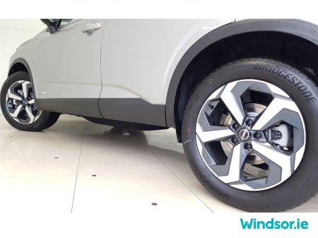 2023 Nissan Qashqai E-POWER SV €3000 SCRAPPAGE OFFER €31,995 thumbnail