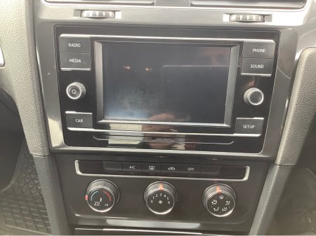 2017 Volkswagen Golf - thumbnail 3