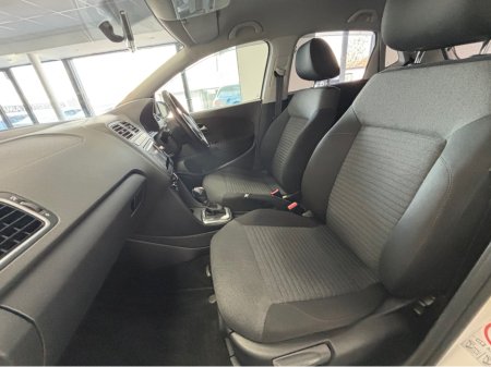 2013 Volkswagen Polo - thumbnail 9