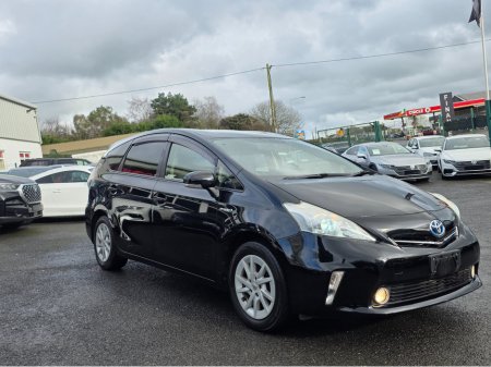 2013 Toyota Prius Alpha (7 Seater) - SELF CHARGING HYBRID -ALLOYS  -SIMI DEALER - LOW ROAD TAX BAND €13,450 thumbnail
